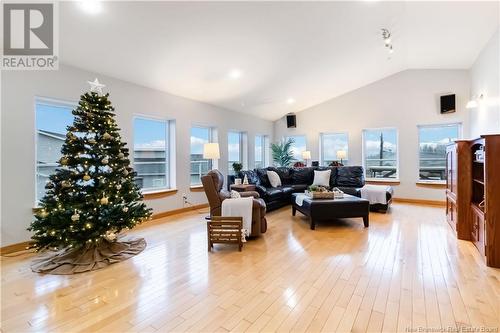 51 Vautour Road, Cap-Pelé, NB - Indoor Photo Showing Living Room