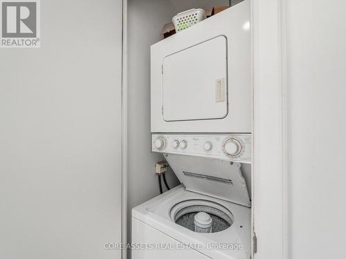 3808 - 8 Park Road, Toronto, ON - Indoor Photo Showing Laundry Room