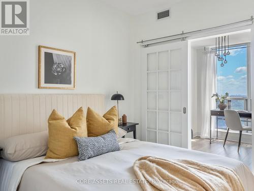 3808 - 8 Park Road, Toronto, ON - Indoor Photo Showing Bedroom