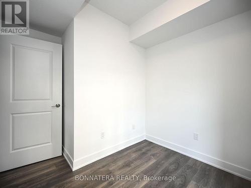 408 - 202 Burnhamthorpe Road E, Mississauga, ON - Indoor Photo Showing Other Room