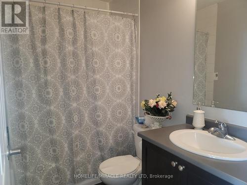 310 - 50 Sky Harbour Drive, Brampton, ON - Indoor Photo Showing Bathroom