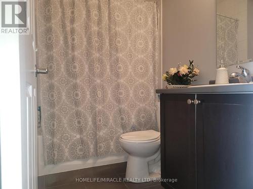 310 - 50 Sky Harbour Drive, Brampton, ON - Indoor Photo Showing Bathroom