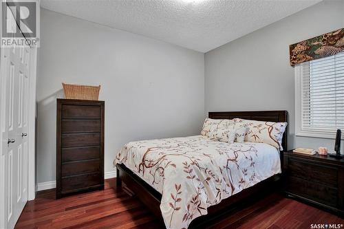 923 Brookhurst Lane, Saskatoon, SK - Indoor Photo Showing Bedroom