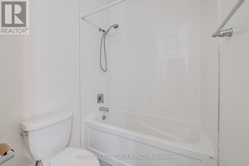 3165 Mintwood Circle, Oakville, ON - Indoor Photo Showing Bathroom