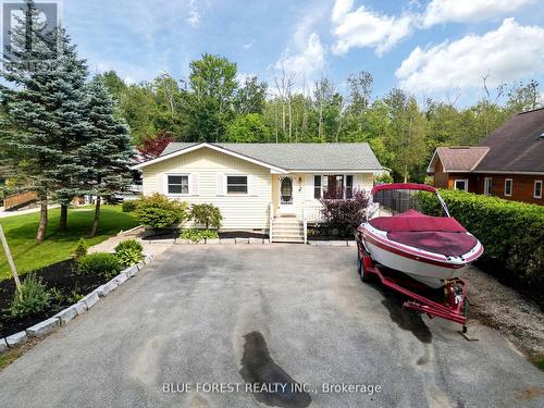 7 Andrews Cres Acres, Goderich, ON - Outdoor