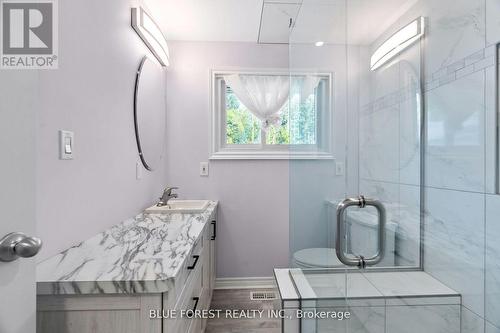 7 Andrews Cres Acres, Goderich, ON - Indoor Photo Showing Bathroom