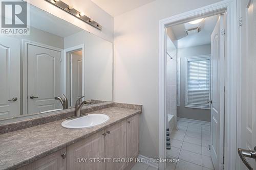 Upper - 163 Williamson Drive E, Ajax, ON - Indoor Photo Showing Bathroom