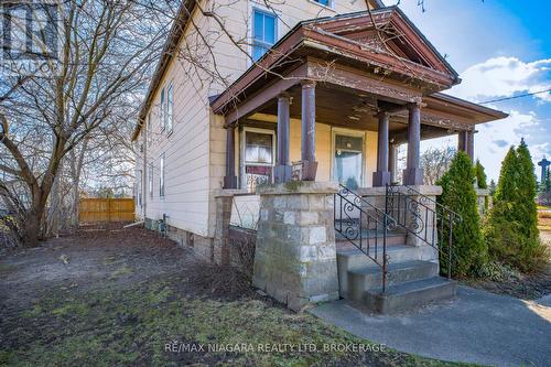 5352 Stanley Avenue, Niagara Falls (211 - Cherrywood), ON - Outdoor