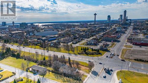 5352 Stanley Avenue, Niagara Falls (211 - Cherrywood), ON - Outdoor With View