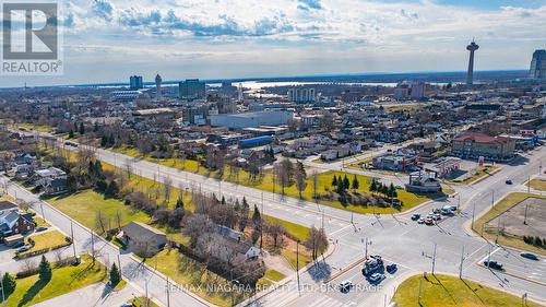 5352 Stanley Avenue, Niagara Falls (211 - Cherrywood), ON - Outdoor With View