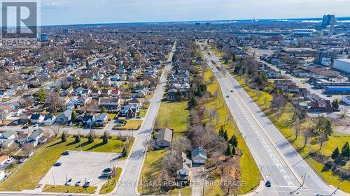 5352 Stanley Avenue, Niagara Falls (211 - Cherrywood), ON - Outdoor With View