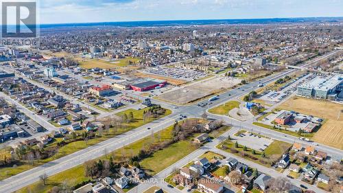 5352 Stanley Avenue, Niagara Falls (211 - Cherrywood), ON - Outdoor With View