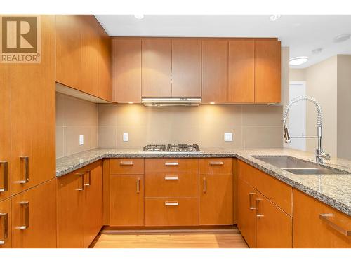 2501 3008 Glen Drive, Coquitlam, BC - Indoor Photo Showing Kitchen With Double Sink