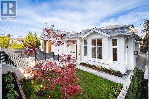 6830 6Th Street, Burnaby, BC - Outdoor