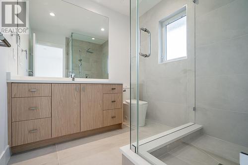 6830 6Th Street, Burnaby, BC - Indoor Photo Showing Bathroom