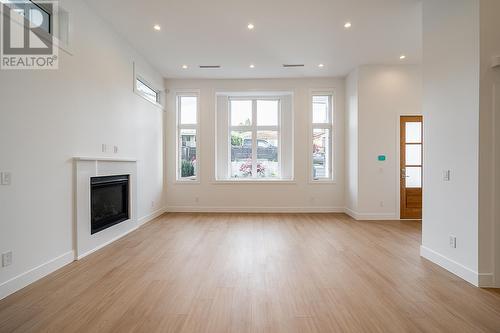 6830 6Th Street, Burnaby, BC - Indoor Photo Showing Living Room With Fireplace