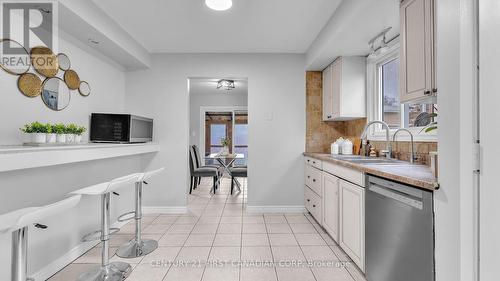 117 Ashbury Avenue, London, ON - Indoor Photo Showing Kitchen With Double Sink