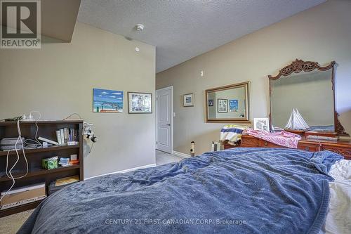 410 - 89 Ridout Street S, London, ON - Indoor Photo Showing Bedroom