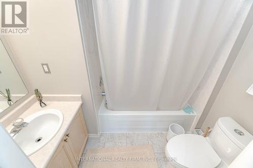 1750 Silver Maple Drive, Pickering, ON - Indoor Photo Showing Bathroom