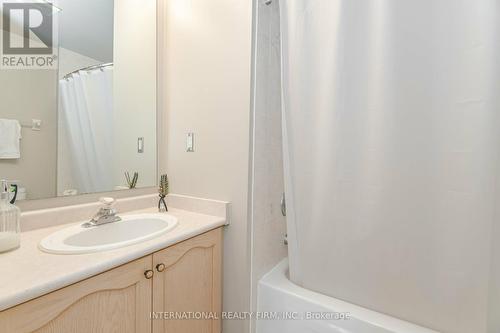 1750 Silver Maple Drive, Pickering, ON - Indoor Photo Showing Bathroom