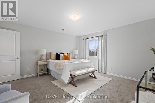 71 Laugher Avenue, Welland (773 - Lincoln/Crowland), ON - Indoor Photo Showing Bedroom