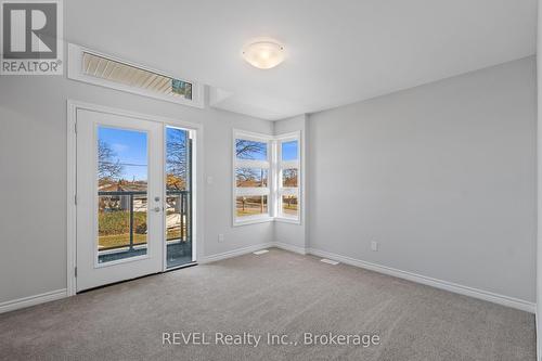 71 Laugher Avenue, Welland (773 - Lincoln/Crowland), ON - Indoor Photo Showing Other Room