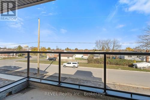 71 Laugher Avenue, Welland (773 - Lincoln/Crowland), ON - Outdoor With View