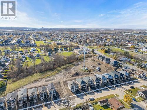 71 Laugher Avenue, Welland (773 - Lincoln/Crowland), ON - Outdoor With View