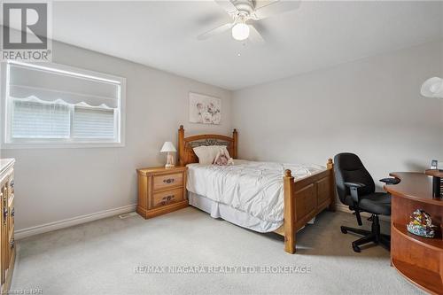 31 Graves Crescent, St. Catharines, ON - Indoor Photo Showing Bedroom