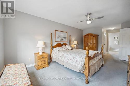 31 Graves Crescent, St. Catharines, ON - Indoor Photo Showing Bedroom