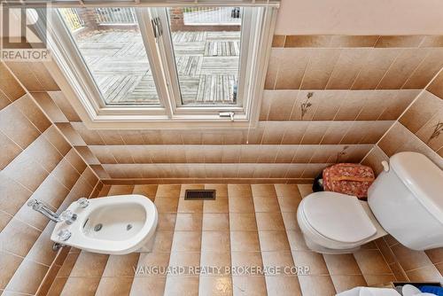 38 Colton Crescent N, Vaughan, ON - Indoor Photo Showing Bathroom