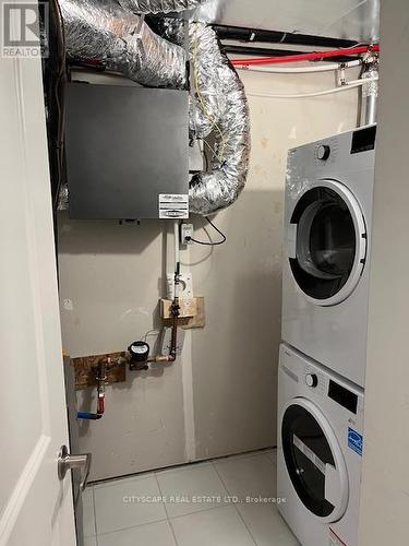 159 Hunt Street, Ajax, ON - Indoor Photo Showing Laundry Room