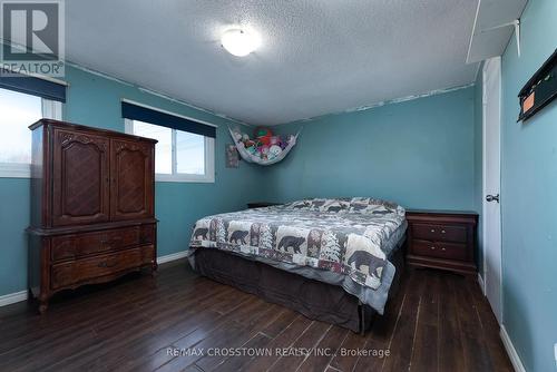 2 Fletcher Drive, Barrie, ON - Indoor Photo Showing Bedroom