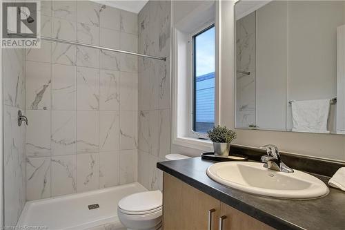 25 Isherwood Avenue Unit# 14, Cambridge, ON - Indoor Photo Showing Bathroom