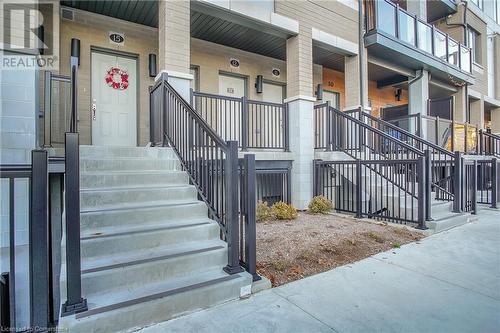 25 Isherwood Avenue Unit# 14, Cambridge, ON - Outdoor