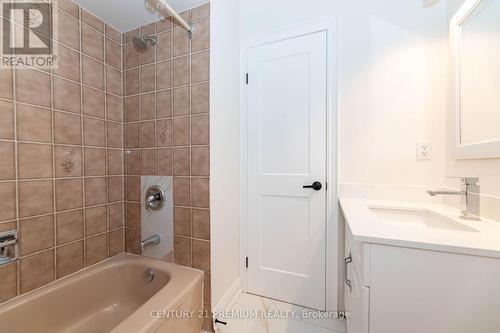 46 Kingknoll Drive, Brampton, ON - Indoor Photo Showing Bathroom