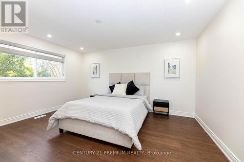 46 Kingknoll Drive, Brampton, ON - Indoor Photo Showing Bedroom