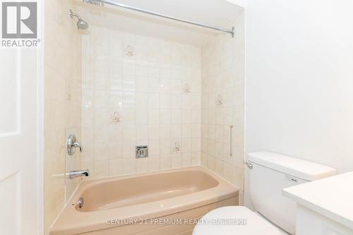 46 Kingknoll Drive, Brampton, ON - Indoor Photo Showing Bathroom