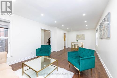 46 Kingknoll Drive, Brampton, ON - Indoor Photo Showing Living Room