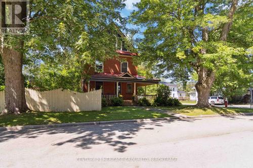 94 King Street, North Dundas, ON - Outdoor