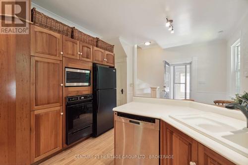 94 King Street, North Dundas, ON - Indoor Photo Showing Kitchen