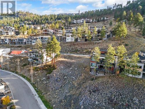 3332 Black Pine Lane, Kelowna, BC 