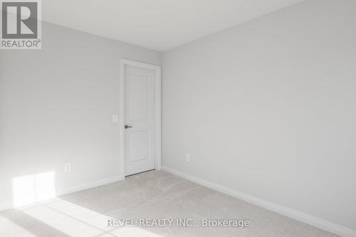 95 Corley Street, Kawartha Lakes (Lindsay), ON - Indoor Photo Showing Other Room