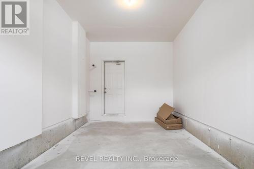 95 Corley Street, Kawartha Lakes (Lindsay), ON - Indoor Photo Showing Other Room