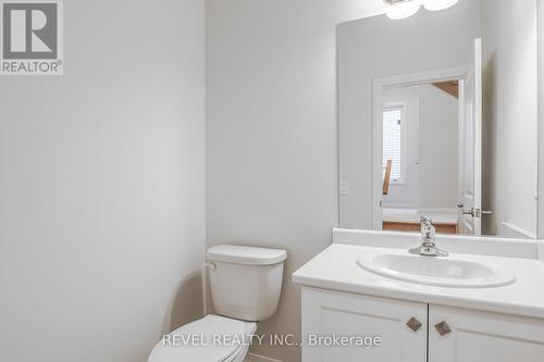 95 Corley Street, Kawartha Lakes (Lindsay), ON - Indoor Photo Showing Bathroom