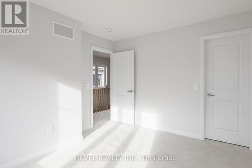 95 Corley Street, Kawartha Lakes (Lindsay), ON - Indoor Photo Showing Other Room