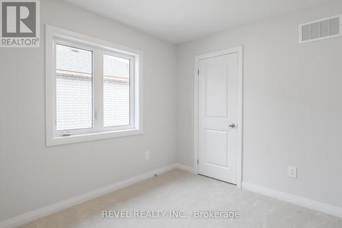 95 Corley Street, Kawartha Lakes (Lindsay), ON - Indoor Photo Showing Other Room