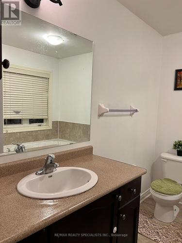 49 Baby Pointe Trail, Brampton, ON - Indoor Photo Showing Bathroom