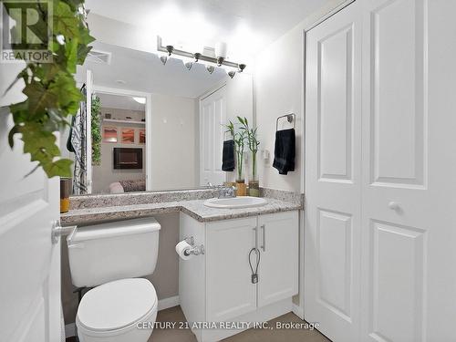 Th94 - 9 Windermere Avenue, Toronto, ON - Indoor Photo Showing Bathroom