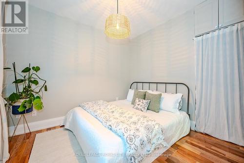 33 Audrey Avenue, Guelph, ON - Indoor Photo Showing Bedroom